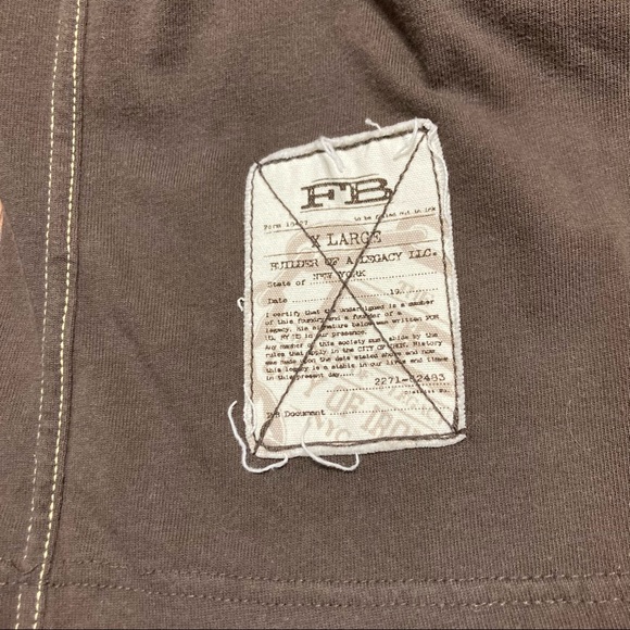 FUBU Vintage NY Built on a Legacy City of Iron Men’s Brown T-Shirt Size XL - Picture 4 of 13